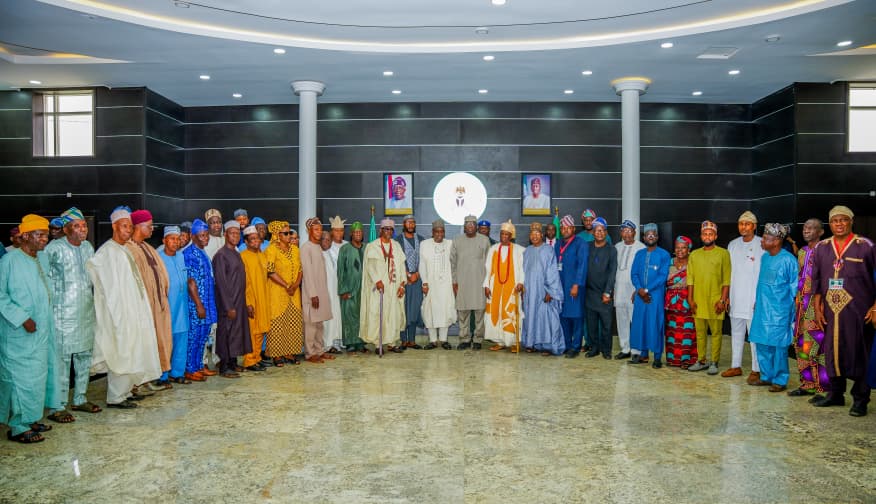 Gov Abdulrazaq meets Ifelodun stakeholders, outlines devt, security efforts