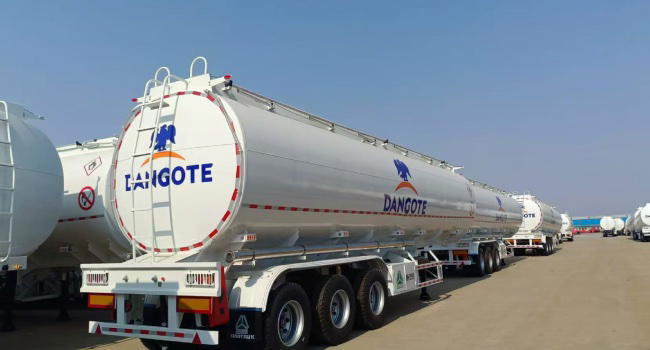 Just in: Dangote refinery reduces petrol price to N820/litre