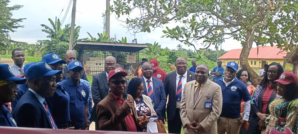 IFEMED 1999 alumni donates projects worth N20million to OAUTHC