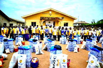 Ijede, Ikorodu flood victims get relief materials