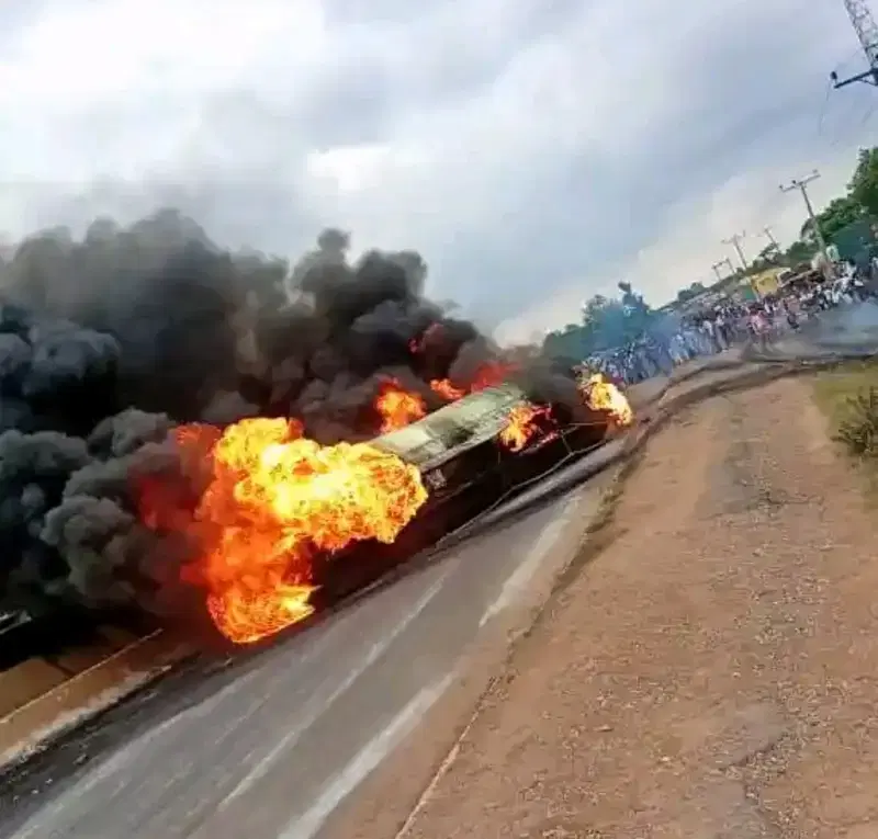 Explosion: 4 hospitalised after two fuel tankers collide in Zaria