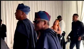 Videos: Adedeji Adeleke, Dangote, other dignitaries arrive venue of Davido’s wedding