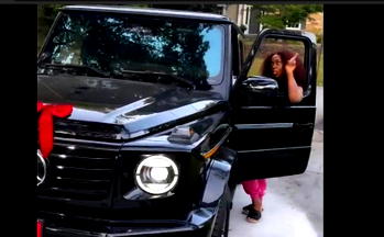 Video: ‘The best for my lady,’ Davido gifts wife Chioma 2025 G-Wagon