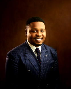 Nakale Esco Nakale inspires over 200 voices at transformative public speaking masterclass