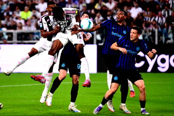 Last-gasp Juve beat Inter to maintain perfect Serie A start