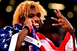 Lyles emulates Bolt with fourth world 200m title