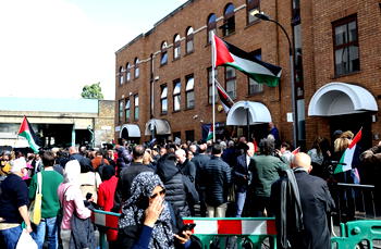 Palestinian mission in London raises flag after recognition