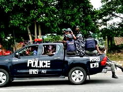 Afiesere community protests, declares zero-tolerance for hard drugs