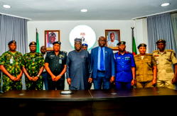 Gov AbdulRazaq holds security meeting, commends operatives amid clearance op, arrests