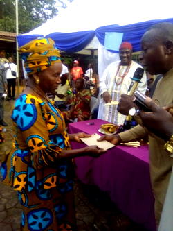 Anambra community empowers 10 women with ₦100,000 each at 2025 new yam festival