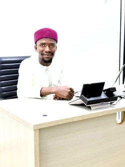 Northern youth leader donates salary to support National Library project