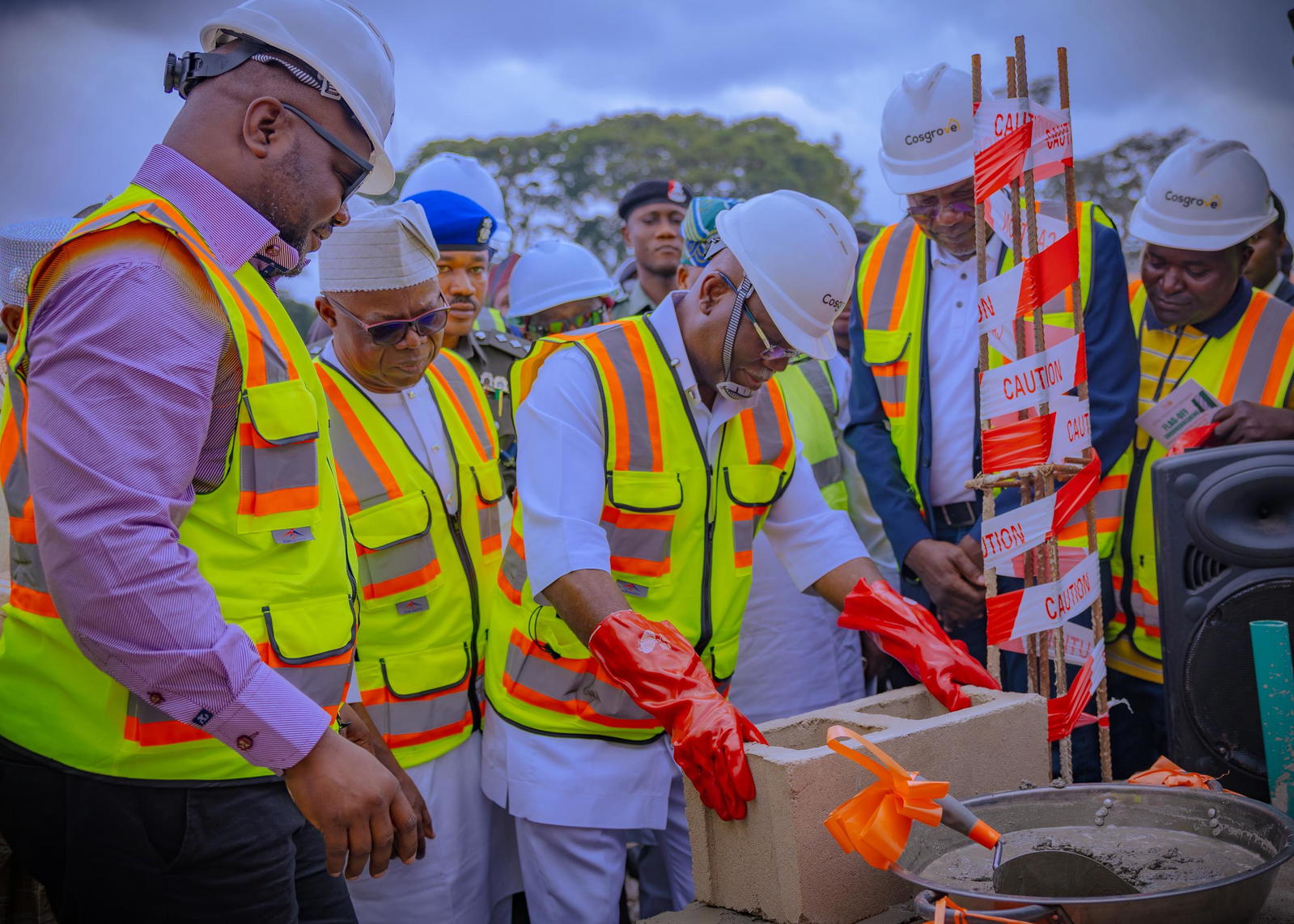Aiyedatiwa flags off construction of 32 housing units for cabinet members