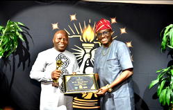 Pst Fasoore receives transformational leadership award at CBI award night