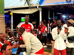 Kaduna fans fete Arsenal–Man City draw at pitchside party
