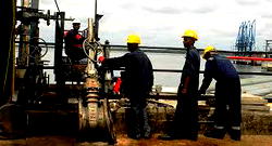 Petroleum workers commend Dangote over respect for workers’ rights