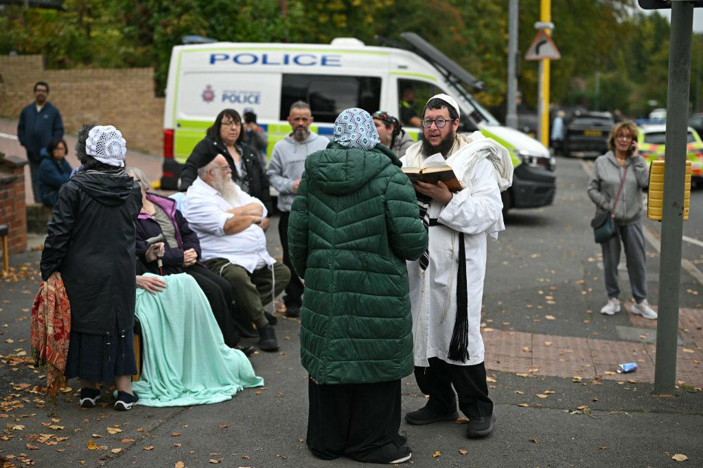 Two dead, three wounded in UK synagogue attack
