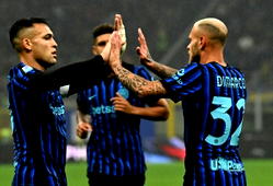 In-form Inter sweep past Cremonese to join Serie A leaders