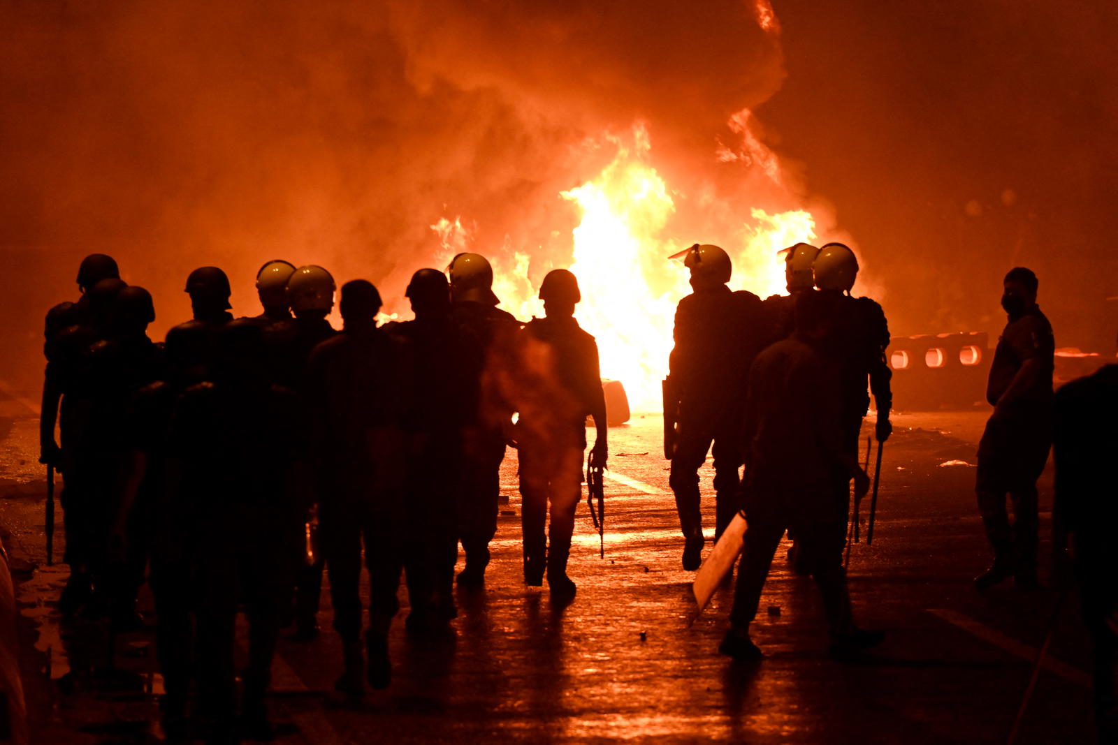 Mother, three children burn to death in Rivers Image