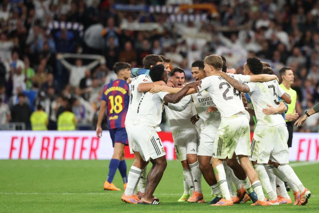 Real Madrid beat Barcelona 2-1 in Clasico to extend La Liga lead
