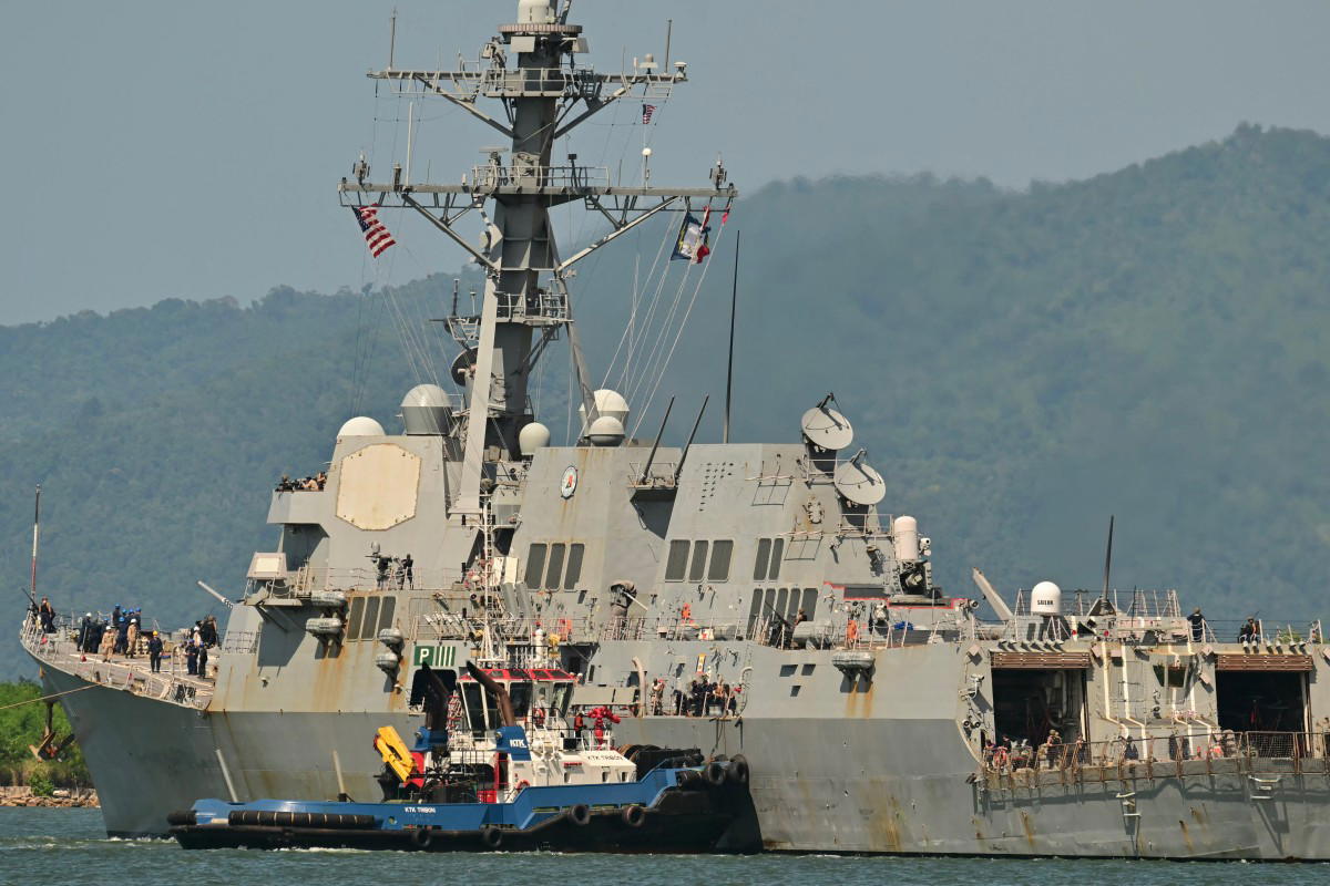 US warship departs Trinidad and Tobago after exercise amid Venezuela tensions