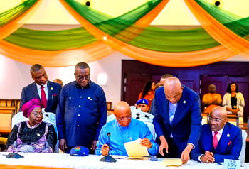 Gov Eno signs N695bn 2025 A’Ibom Supplementary Budget