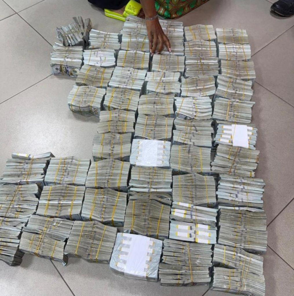 EFCC probes passengers arrested with $6,180, £53,415 at Lagos airport