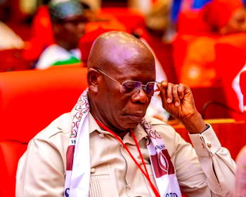 Oshiomhole faults PENGASSAN for shutting oil sector over dispute with Dangote Refinery