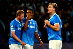 I feel lucky to play alongside De Bruyne – Hojlund