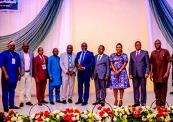 OAU honours Seyi Asagun with award of excellence for climate action, clean energy drive