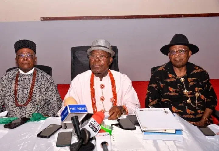 Allow Otti to work, Abia traditional rulers tell politicians