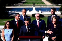US Senate rejects plan to end government shutdown