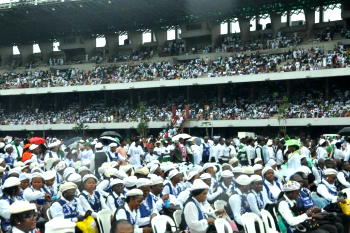 Worshippers defy rain as Foursquare holds ‘Refreshing Dew’ at TBS