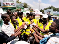 NAPS rallies support for Dangote Refinery, urges Govt protection