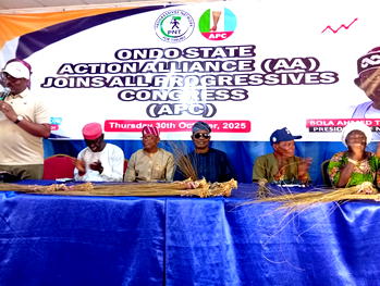 Ondo AA guber candidate, party members join APC