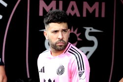Jordi Alba announces retirement from professional football
