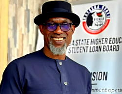 NANS honours Amaegberi with award of excellence 