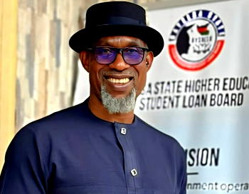 NANS honours Amaegberi with award of excellence 