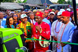 Soludo commissions 5,000 solar street lights installed by Ikenga Umuawulu in Anambra