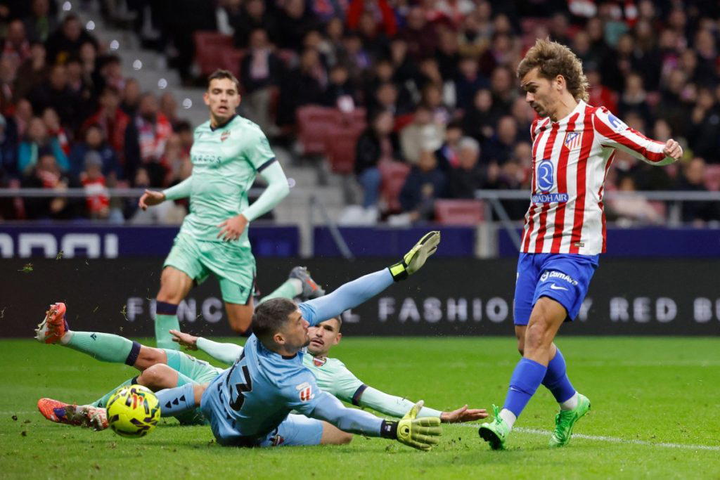 Griezmann double earns Atletico 3-1 win over Levante