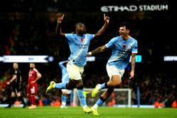 Man City crush Liverpool 3-0 to close in on leaders Arsenal