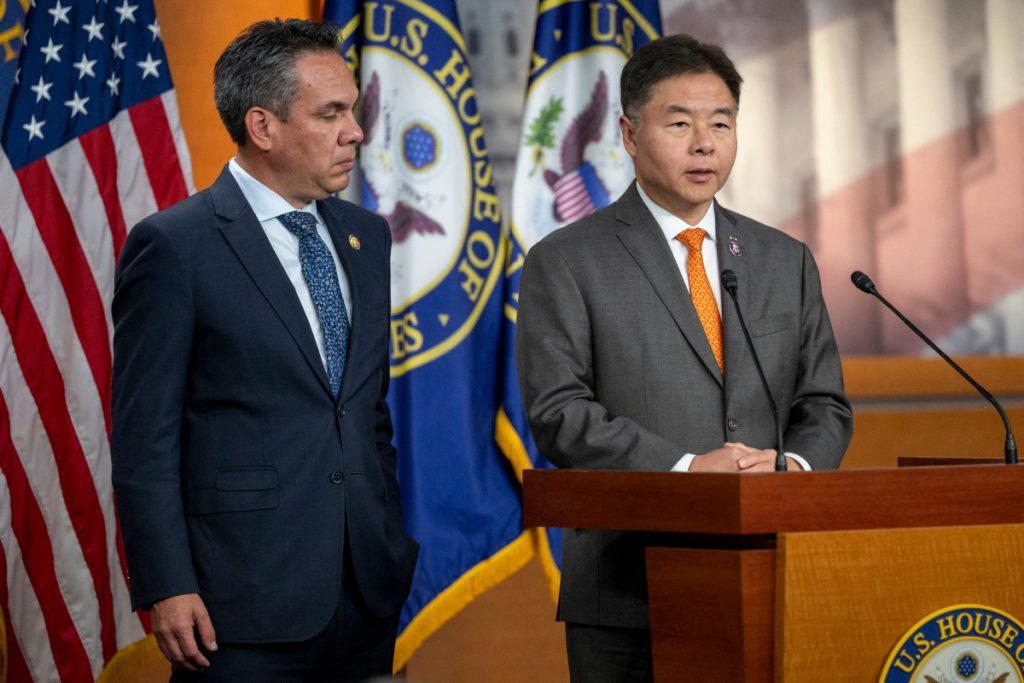 US lawmakers vote for Epstein files release after Trump U-turn