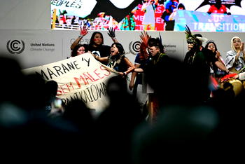 Fossil fuel fight threatens to sink COP30 as negotiations run into overtime