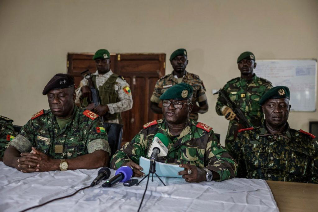 G.Bissau military announces reopening of borders following coup