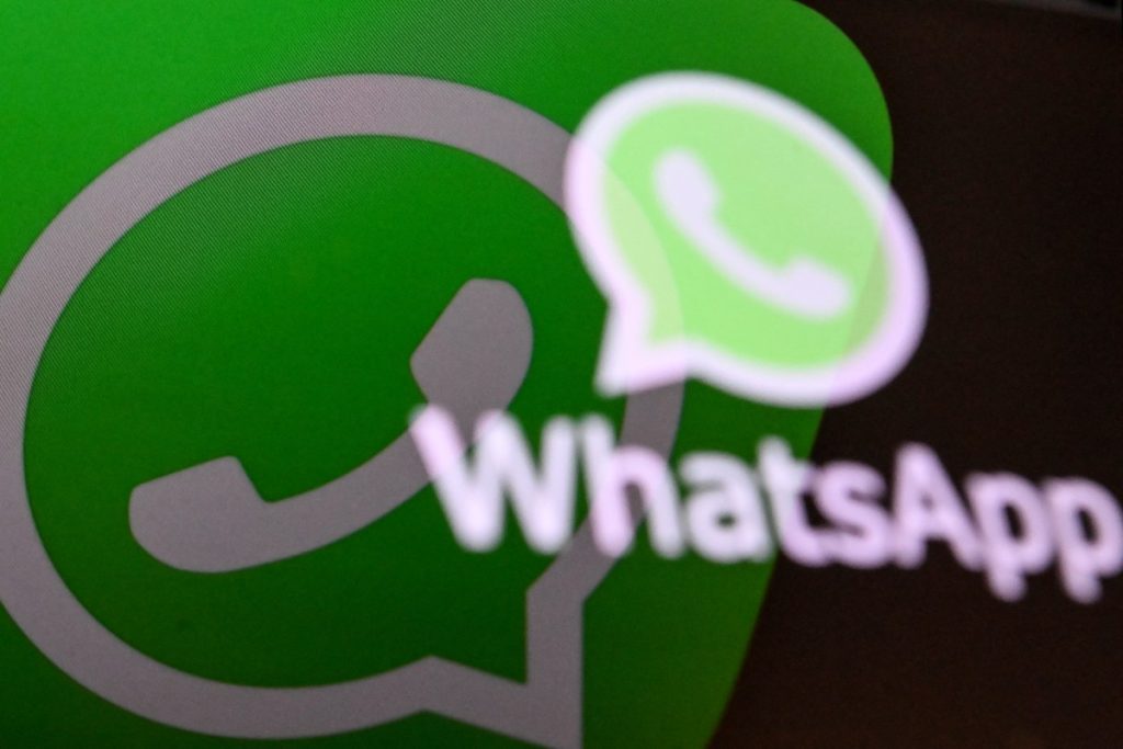Russia threatens total ban on WhatsApp
