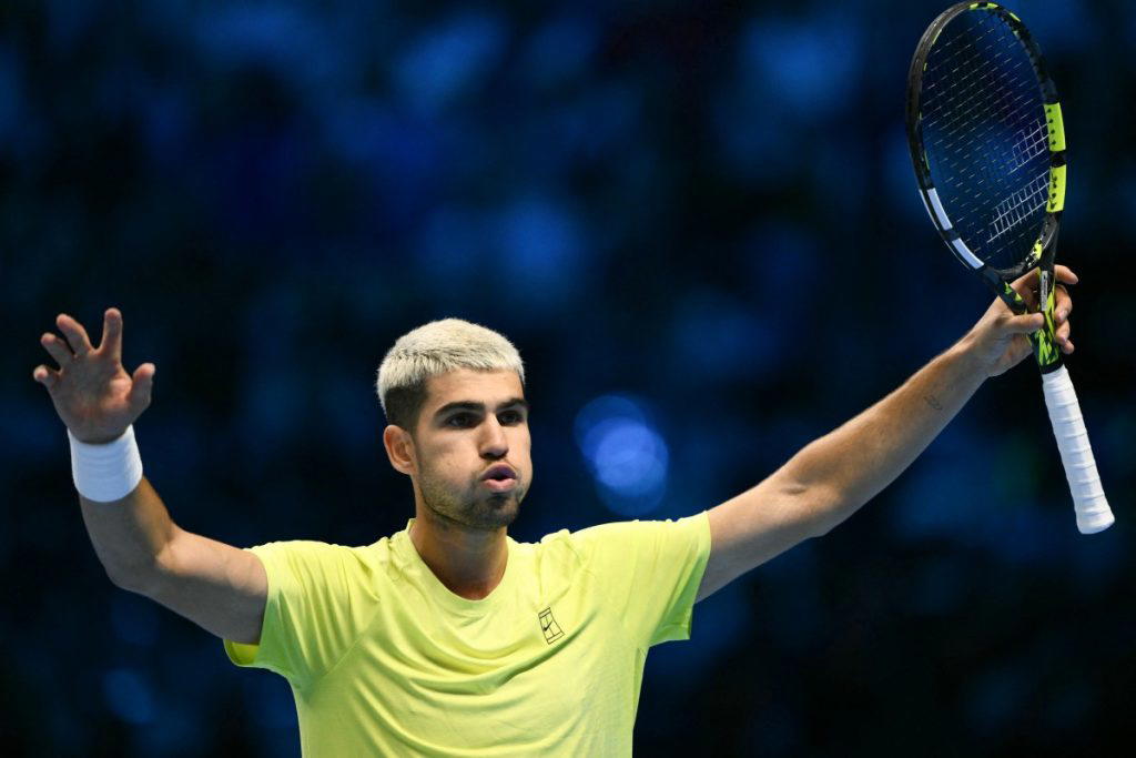 Alcaraz fights back to beat Fritz at ATP Finals Alcaraz fights back to beat Fritz at ATP Finals