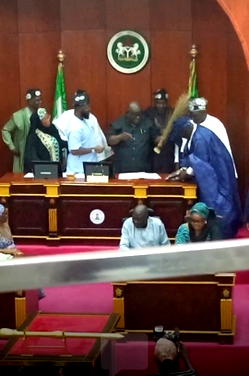 Taraba Speaker, 15 PDP assembly members defect to APC