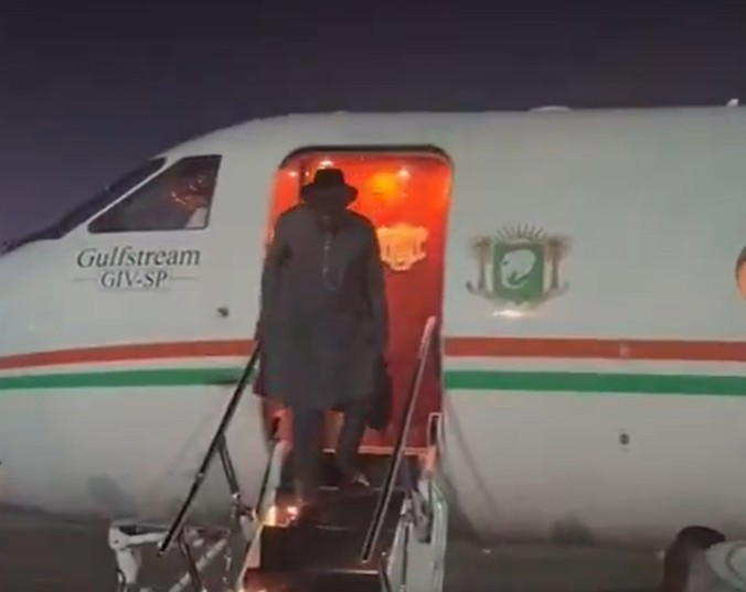 Video: Jonathan airlifted to Nigeria after being trapped in Guinea-Bissau coup