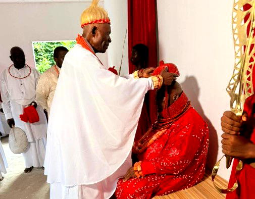 Breaking: Legal luminary, Albert Akpomudje, crowned 14th Ohworode of Olomu Kingdom