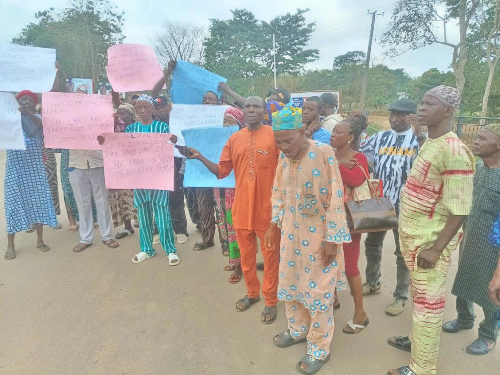 Protest rocks Ondo community over invasion, destruction of farmlands by land grabbers