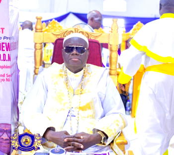 Oba Elerinmo ordained Senior Special Apostle C & S Movement Church 